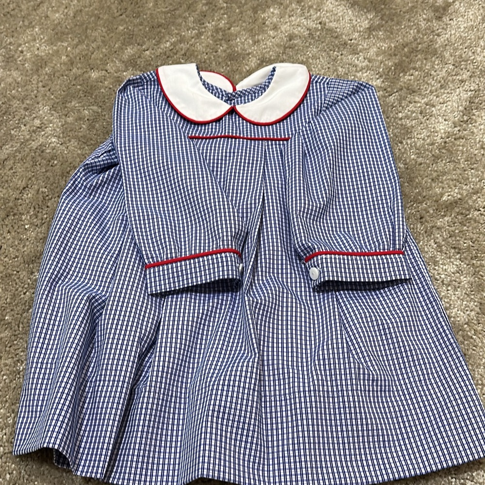 Girls dress.